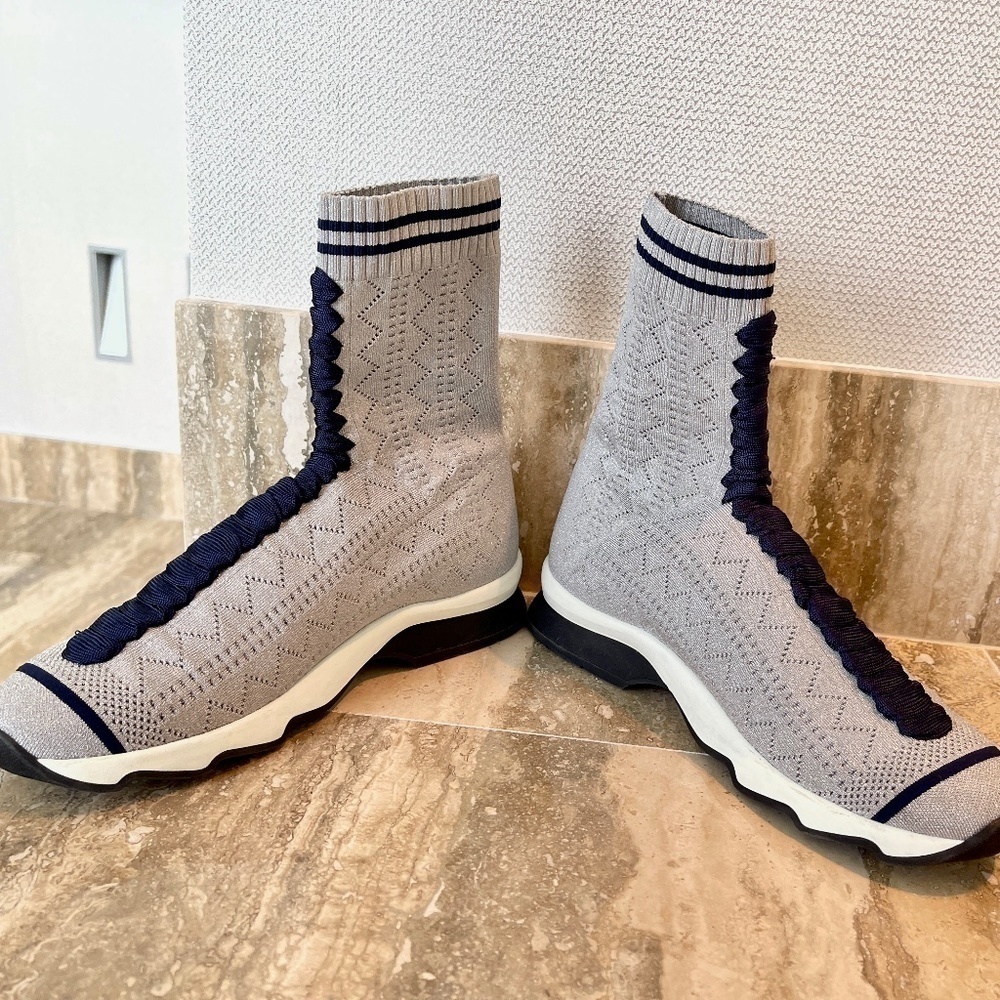 FENDI BOOTIES - Picture 3 of 9